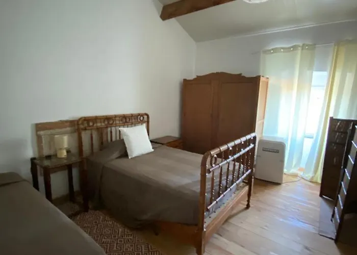 Semesterbostad Casa Mouriscas